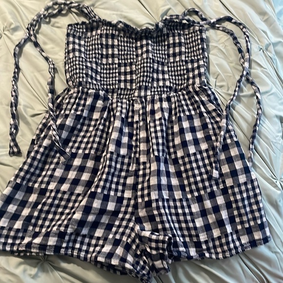 Blue and white checker romper Old Navy size small - Picture 1 of 1